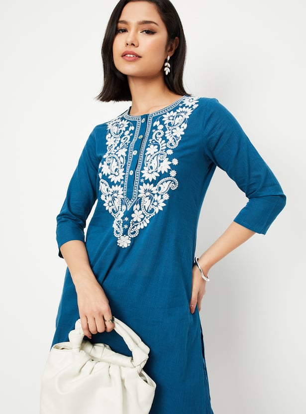 Women Embroidered Straight Kurta Set
