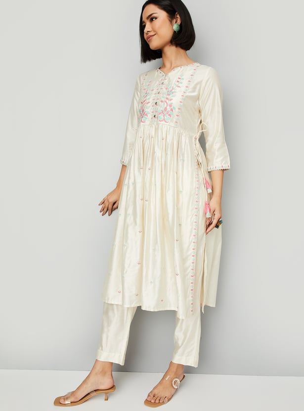 Women Embroidered Straight Kurta Set